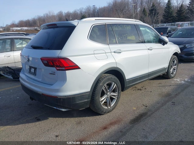 3VV4B7AX1JM127128 Volkswagen Tiguan Sel Premium