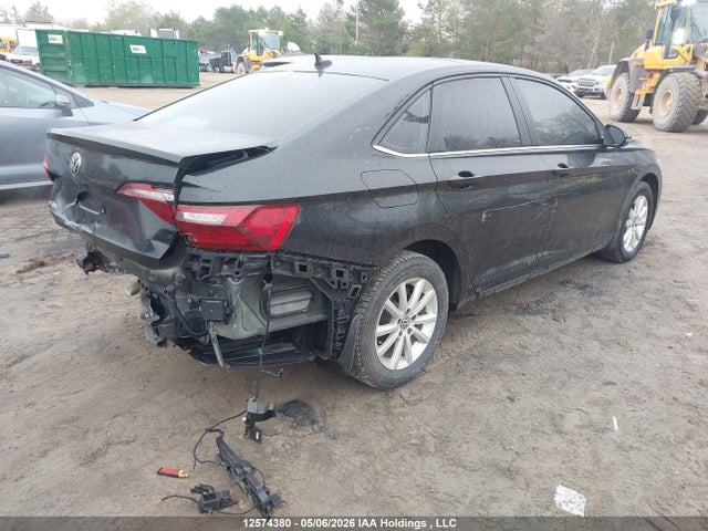 3VWGM7BU1PM046386 Volkswagen Jetta Highline