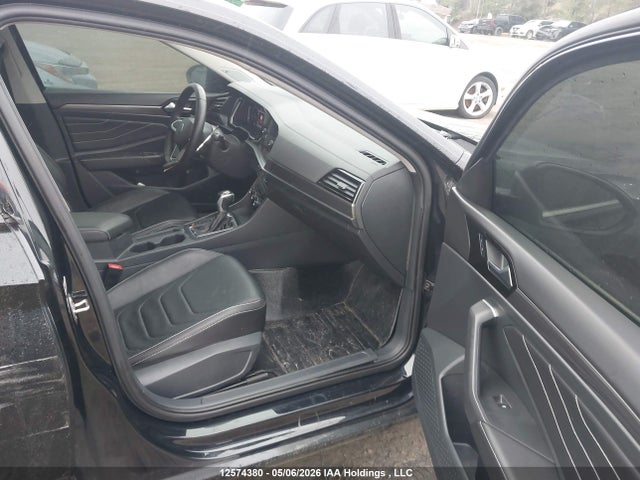 3VWGM7BU1PM046386 Volkswagen Jetta Highline