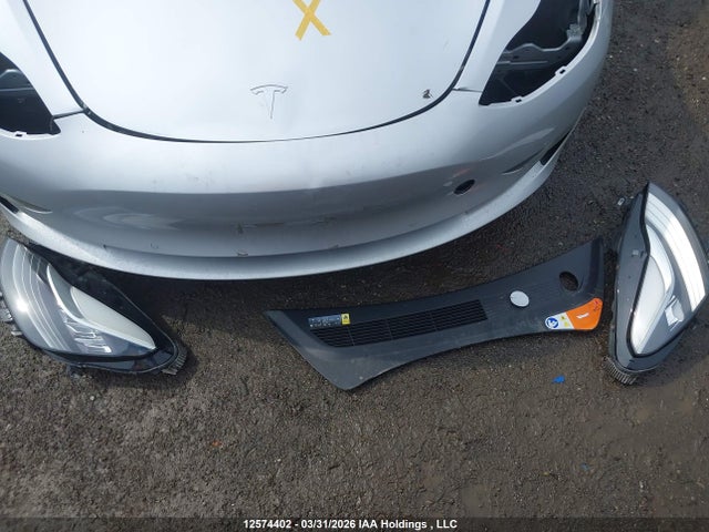 12574402 :رقم المزاد ، 5YJ3E1EA9JF027531 vin ، 2018 Tesla Model 3 Long Range/mid Range مزاد بيع