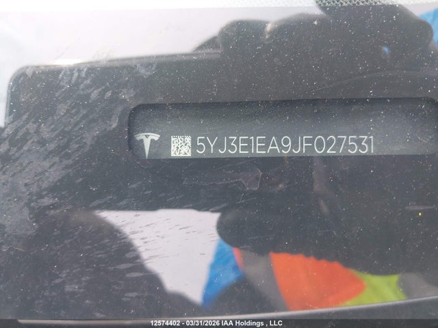 12574402 :رقم المزاد ، 5YJ3E1EA9JF027531 vin ، 2018 Tesla Model 3 Long Range/mid Range مزاد بيع