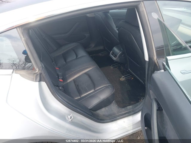 12574402 :رقم المزاد ، 5YJ3E1EA9JF027531 vin ، 2018 Tesla Model 3 Long Range/mid Range مزاد بيع