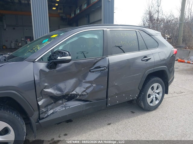 2020 Toyota Rav4 Le მანქანა იყიდება აუქციონზე, vin: 2T3B1RFV5LW106599, აუქციონის ნომერი: 12574404