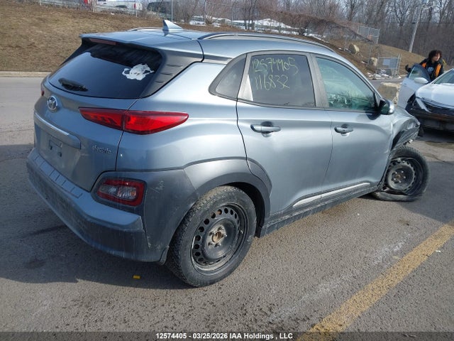KM8K33AGXMU116832 Hyundai Kona Electric Ultimate