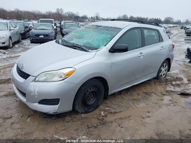 12574417 :رقم المزاد ، 2T1KU4EE6AC211753 vin ، 2010 Toyota Matrix مزاد بيع