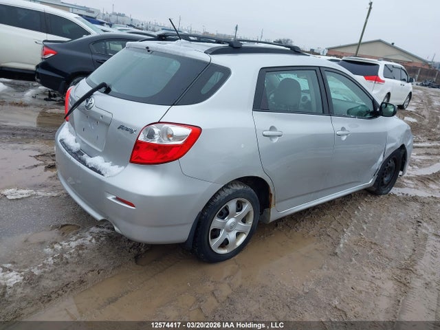 12574417 :رقم المزاد ، 2T1KU4EE6AC211753 vin ، 2010 Toyota Matrix مزاد بيع
