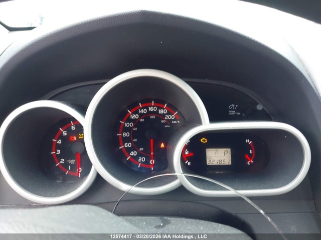 12574417 :رقم المزاد ، 2T1KU4EE6AC211753 vin ، 2010 Toyota Matrix مزاد بيع