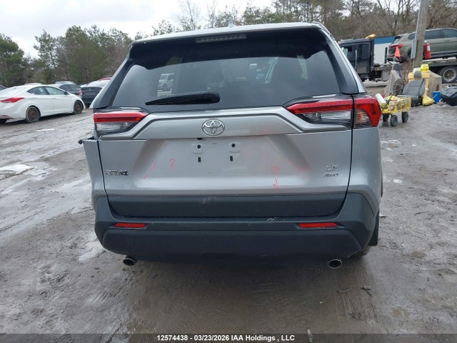 12574438 :رقم المزاد ، 2T3B1RFV2NC302388 vin ، 2022 Toyota Rav4 Le مزاد بيع