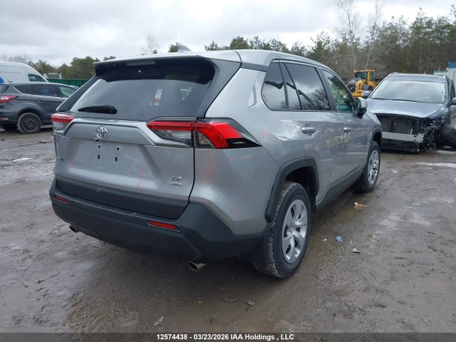 12574438 :رقم المزاد ، 2T3B1RFV2NC302388 vin ، 2022 Toyota Rav4 Le مزاد بيع