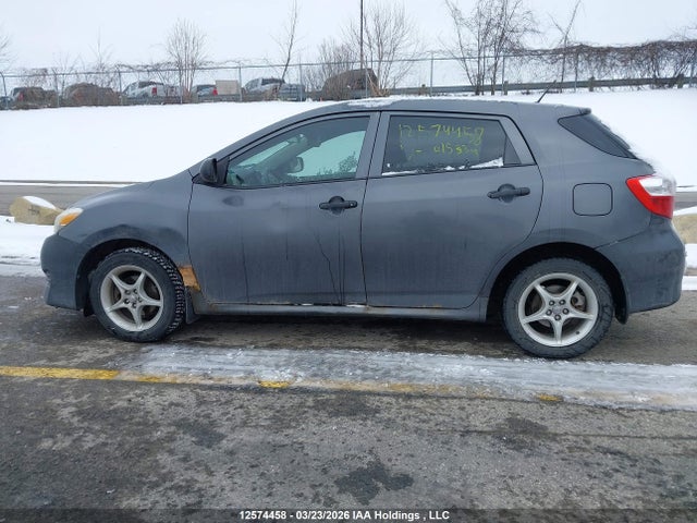 12574458 :رقم المزاد ، 2T1KU40EX9C015334 vin ، 2009 Toyota Corolla Matrix مزاد بيع