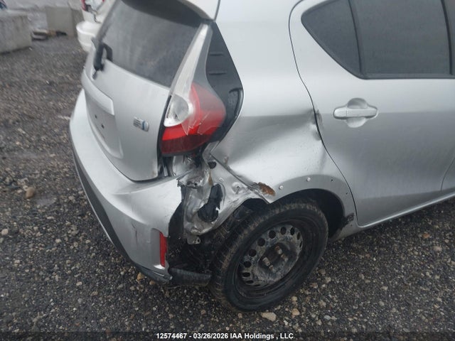 JTDKDTB39J1611534 Toyota Prius C Technology
