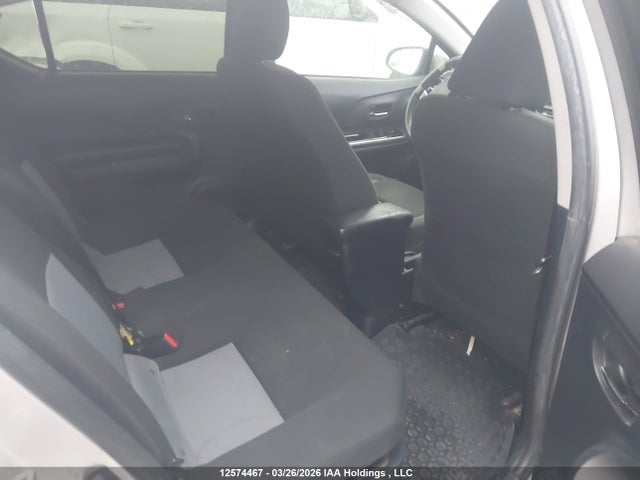 JTDKDTB39J1611534 Toyota Prius C Technology