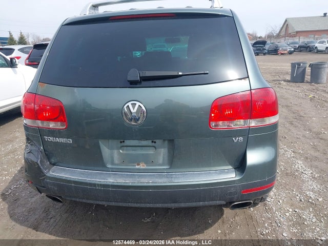 12574469 :رقم المزاد ، WVGCM67L24D048601 vin ، 2004 Volkswagen Touareg 4.2 مزاد بيع