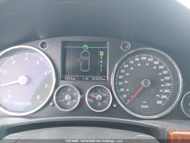 12574469 :رقم المزاد ، WVGCM67L24D048601 vin ، 2004 Volkswagen Touareg 4.2 مزاد بيع