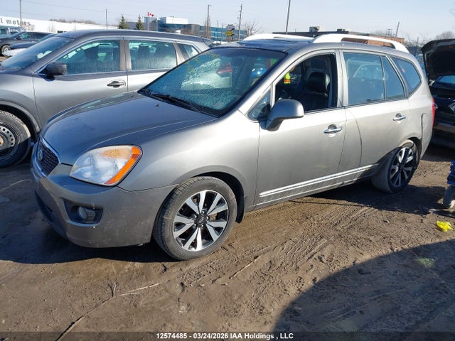 12574485 :رقم المزاد ، KNAHH8C81B7348599 vin ، 2011 Kia Rondo مزاد بيع
