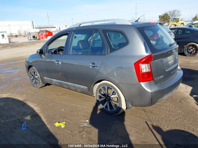 12574485 :رقم المزاد ، KNAHH8C81B7348599 vin ، 2011 Kia Rondo مزاد بيع