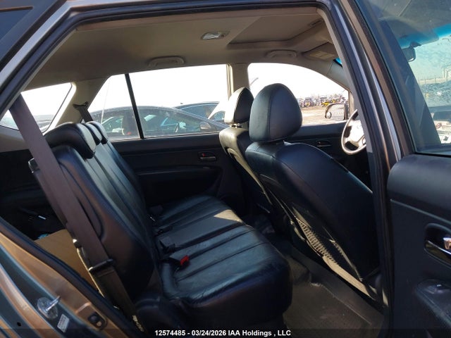 12574485 :رقم المزاد ، KNAHH8C81B7348599 vin ، 2011 Kia Rondo مزاد بيع