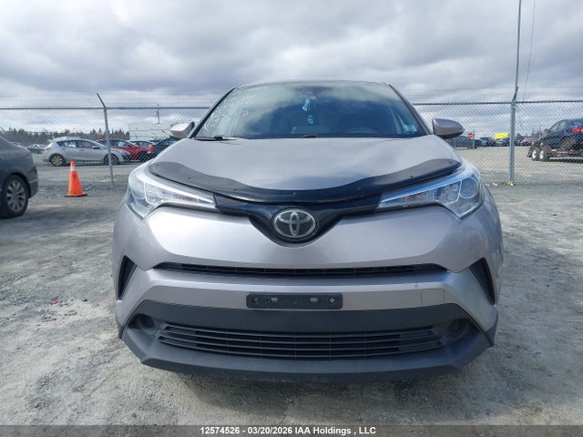 2019 Toyota C-hr Xle/le/limited მანქანა იყიდება აუქციონზე, vin: NMTKHMBX3KR065667, აუქციონის ნომერი: 12574526