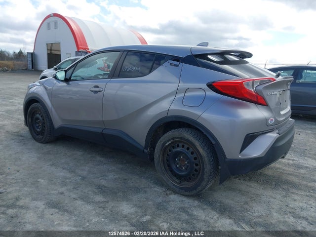 2019 Toyota C-hr Xle/le/limited მანქანა იყიდება აუქციონზე, vin: NMTKHMBX3KR065667, აუქციონის ნომერი: 12574526