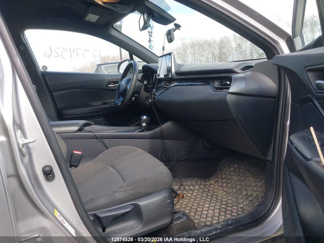 2019 Toyota C-hr Xle/le/limited მანქანა იყიდება აუქციონზე, vin: NMTKHMBX3KR065667, აუქციონის ნომერი: 12574526