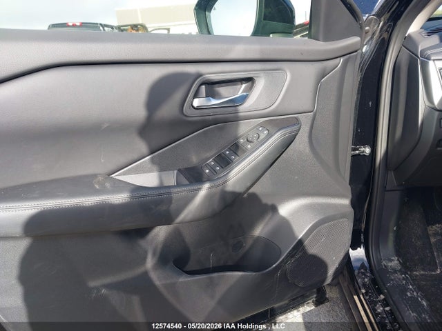 JN8BT3AB1TW086006 Nissan ROGUE S