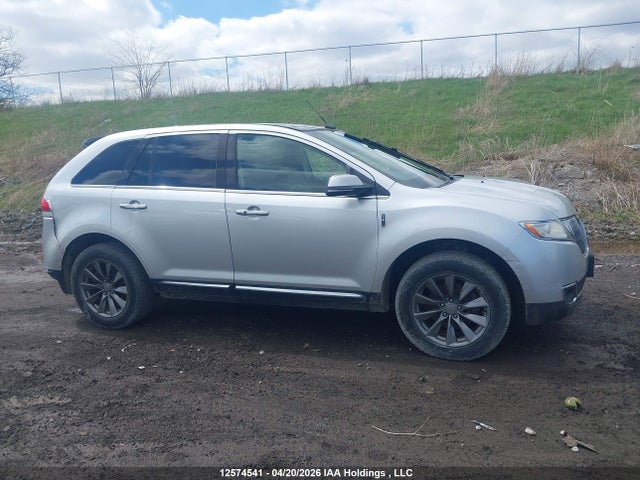 Lincoln MKX 2014 2LMDJ8JK4EBL01891 Image 13