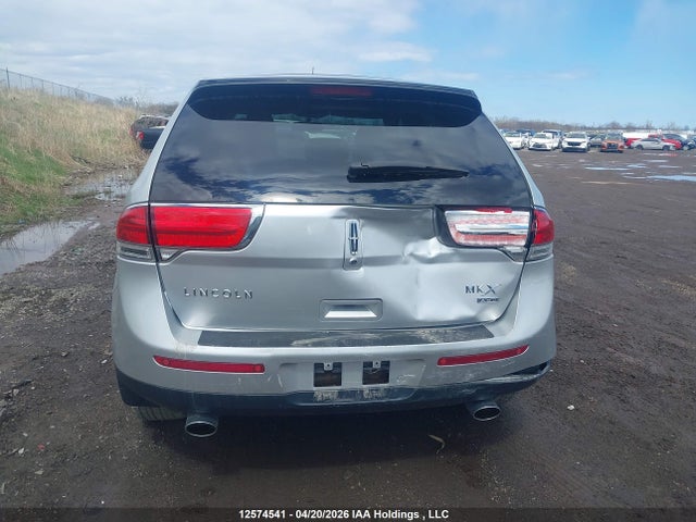 Lincoln MKX 2014 2LMDJ8JK4EBL01891 Image 16