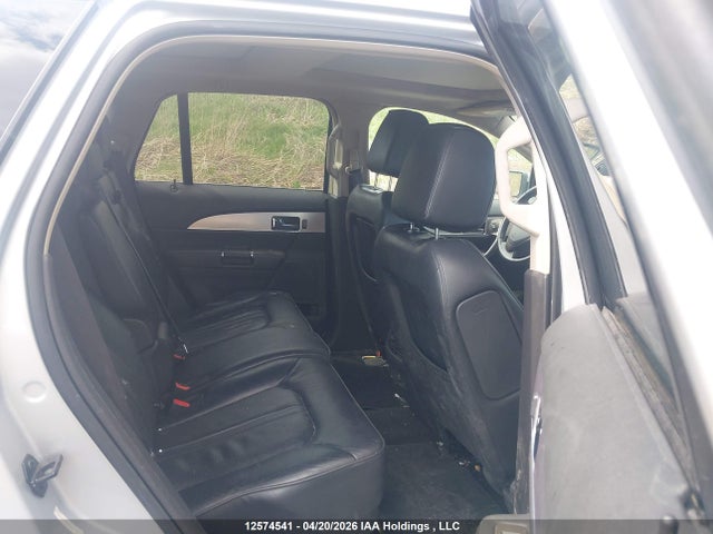 Lincoln MKX 2014 2LMDJ8JK4EBL01891 Image 8