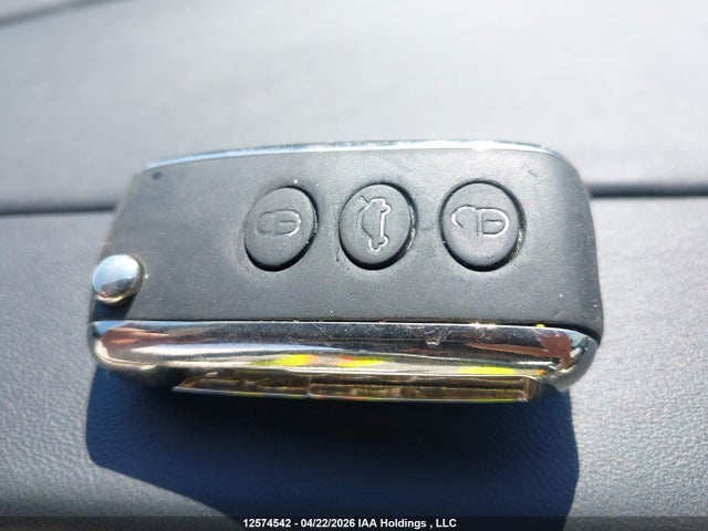 Продажа на аукционе авто 2013 Bentley Continental Gtc V8, vin: SCBGT3ZA8DC084305, номер лота: 12574542
