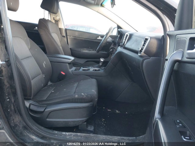 Продажа на аукционе авто 2019 Kia Sportage Lx, vin: KNDPMCAC4K7500315, номер лота: 12516270