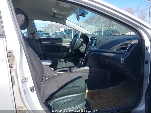 KMHD84LF4HU321296 Hyundai Elantra Se/value/limited