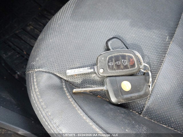 5NMZUDLB6HH050557 Hyundai Santa Fe Sport 2.4 Se