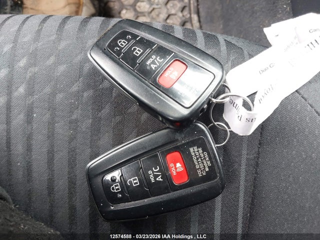 12574588 :رقم المزاد ، JTDKARFPXH3048050 vin ، 2017 Toyota Prius Prime مزاد بيع