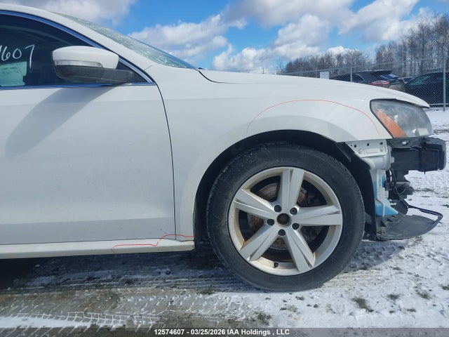 Продажа на аукционе авто 2015 Volkswagen Passat 1.8 Tsi Comfortline, vin: 1VWBS7A30FC092803, номер лота: 12574607