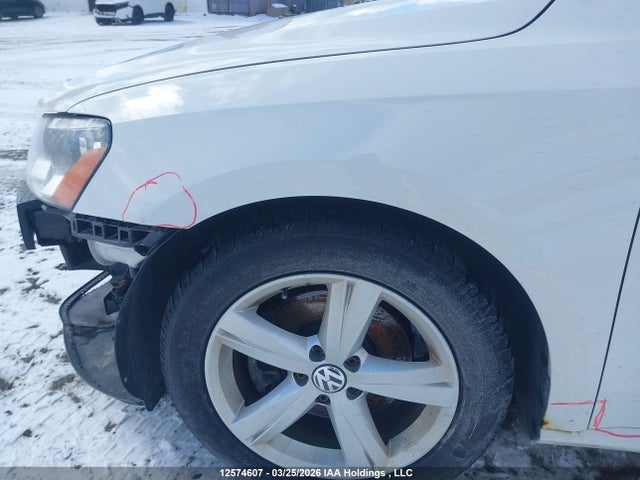 Продажа на аукционе авто 2015 Volkswagen Passat 1.8 Tsi Comfortline, vin: 1VWBS7A30FC092803, номер лота: 12574607