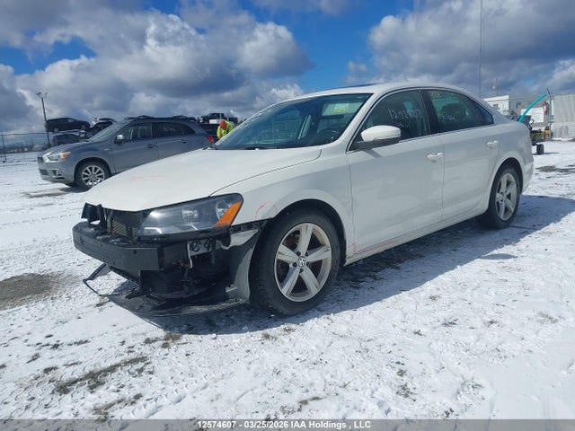 Продажа на аукционе авто 2015 Volkswagen Passat 1.8 Tsi Comfortline, vin: 1VWBS7A30FC092803, номер лота: 12574607