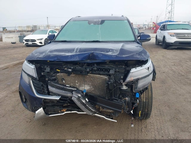 Продажа на аукционе авто 2024 Kia Seltos S, vin: KNDEUCAA7R7517030, номер лота: 12574618