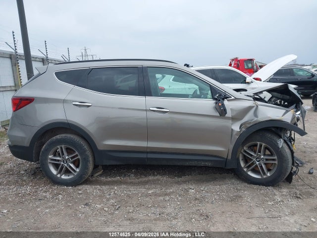 5XYZT3LB0JG521048 Hyundai Santa Fe