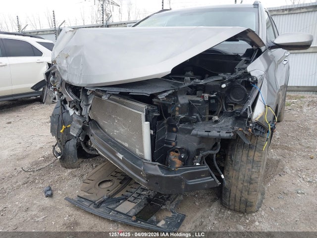 5XYZT3LB0JG521048 Hyundai Santa Fe