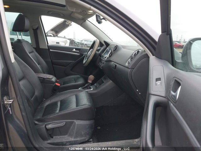 WVGJV7AX0GW587460 Volkswagen Tiguan Comfort/high/r-line/sp Ed