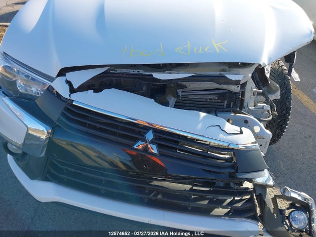 JA4AH3AU5GZ611920 Mitsubishi Rvr Se/es