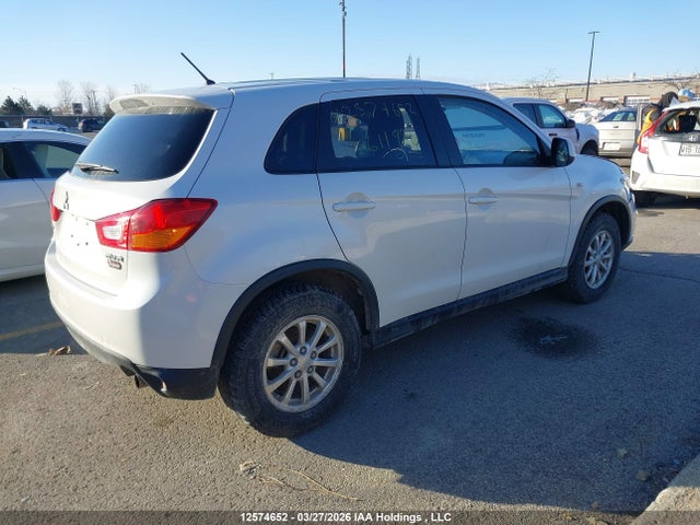 JA4AH3AU5GZ611920 Mitsubishi Rvr Se/es