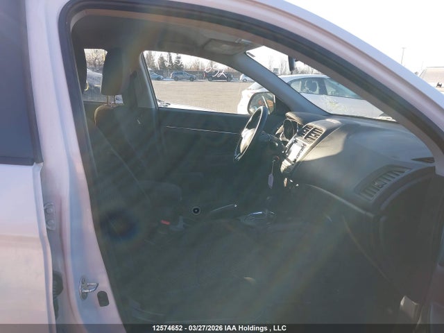 JA4AH3AU5GZ611920 Mitsubishi Rvr Se/es