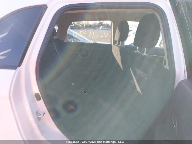 JA4AH3AU5GZ611920 Mitsubishi Rvr Se/es