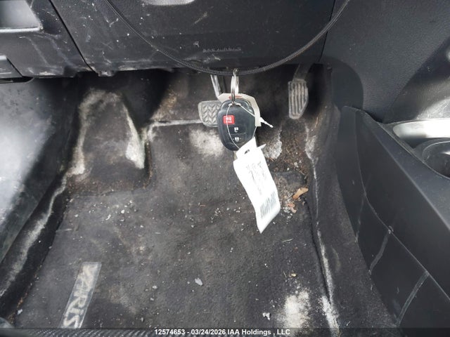 VNKKTUD30GA070038 Toyota Yaris L/le/se