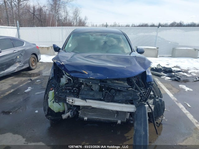 2HKRW2H28HH135944 Honda CR-V LX