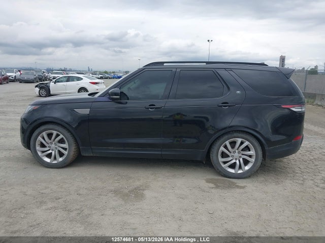 SALRGBBV7HA030523 Land Rover Discovery Se