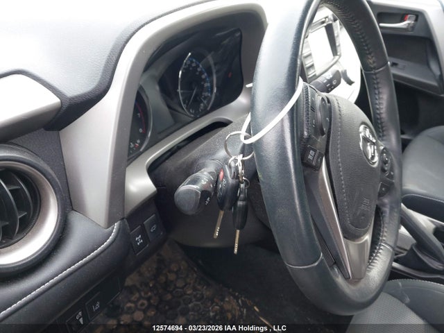 Продажа на аукционе авто 2017 Toyota Rav4 Xle, vin: 2T3RFREV8HW630046, номер лота: 12574694