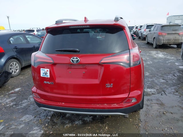 Продажа на аукционе авто 2017 Toyota Rav4 Xle, vin: 2T3RFREV8HW630046, номер лота: 12574694