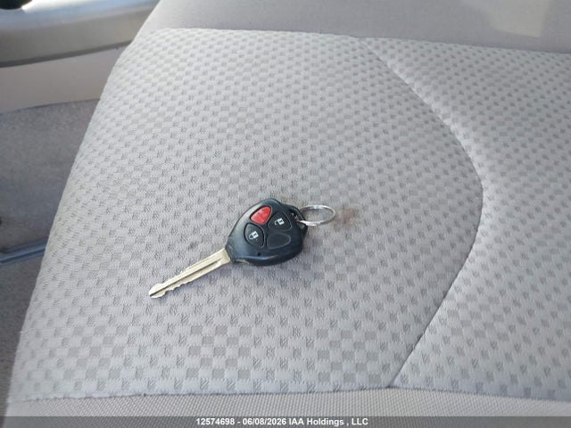 2006 Toyota Rav4 მანქანა იყიდება აუქციონზე, vin: JTMBD33V566017050, აუქციონის ნომერი: 12574698